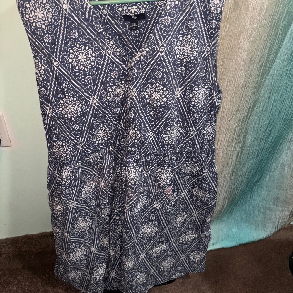 Dress/Skirt Bundle (2) - Size 22/XXl - Gap/Forever 21